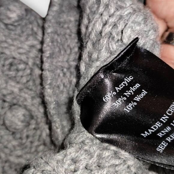 Love Token Womens Sweater Sz Medium Pullover Grey Wool Oversized Collar Lagenloo - Picture 10 of 10